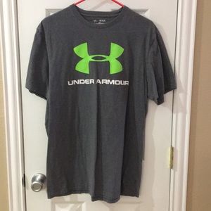 Under Armour logo tshirt